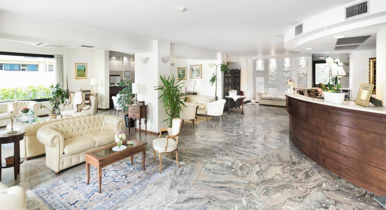 Hotel Apollo Riccione Exteriör bild