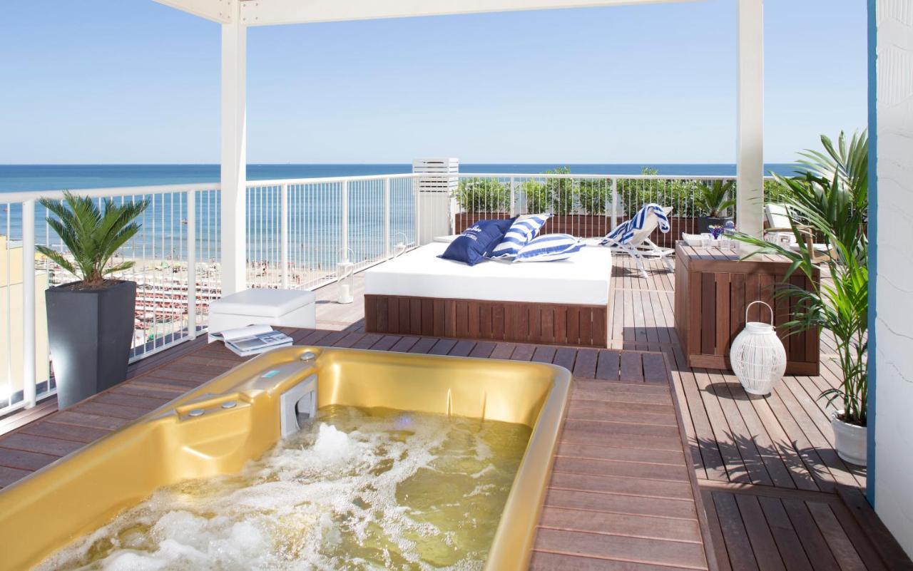 Hotel Apollo Riccione Exteriör bild